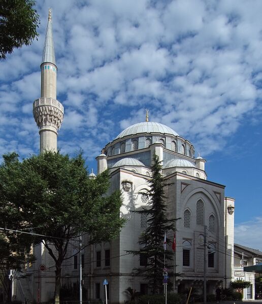 Файл:Tokyo Camii.jpg